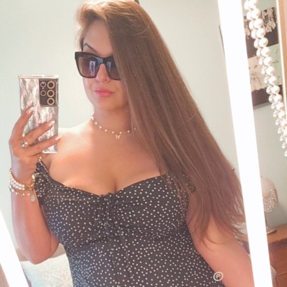 Meet your Posher, Jessica - Picture 5 of 8